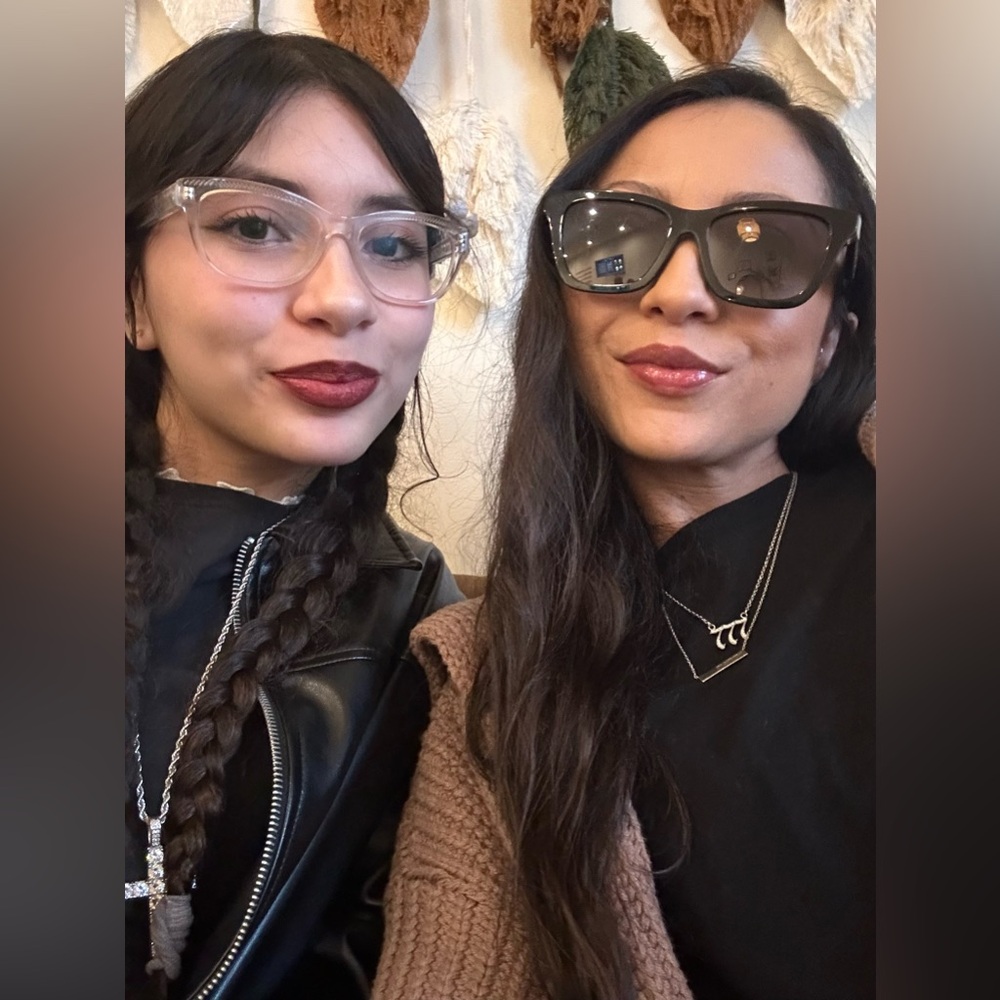 💅🏼 Come hang out with @girly_shop 💅🏼 - Picture 3 of 13